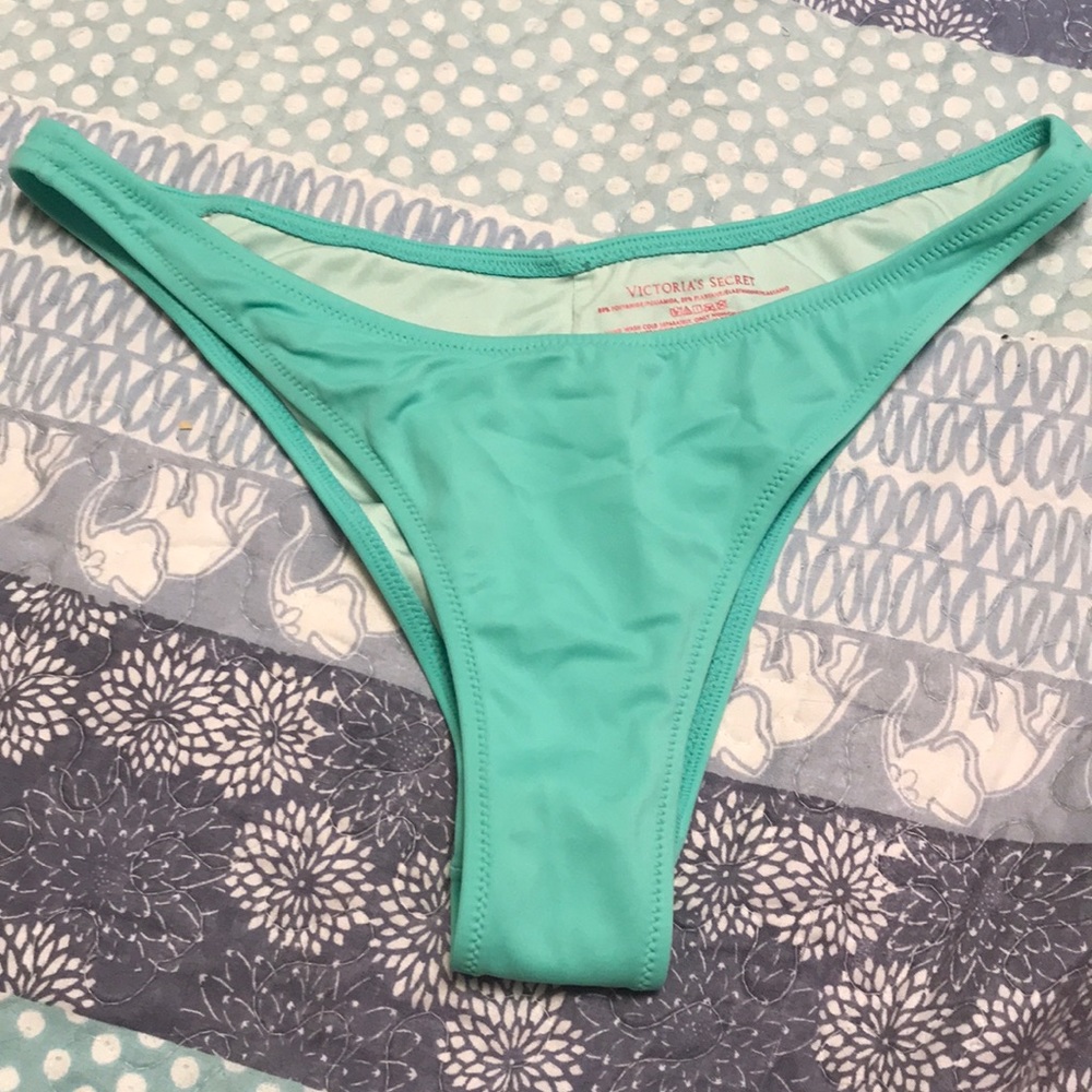 Itsy bikini bottom